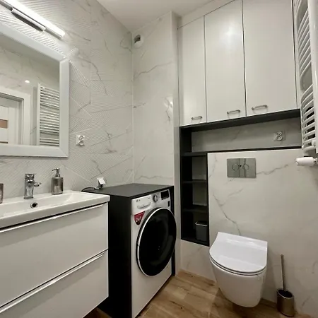 Apartament Sdh 2 Comfortable Near Warsaw *